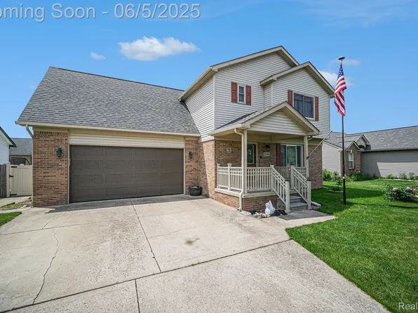 12241 Matthews St, Carleton, MI 48117