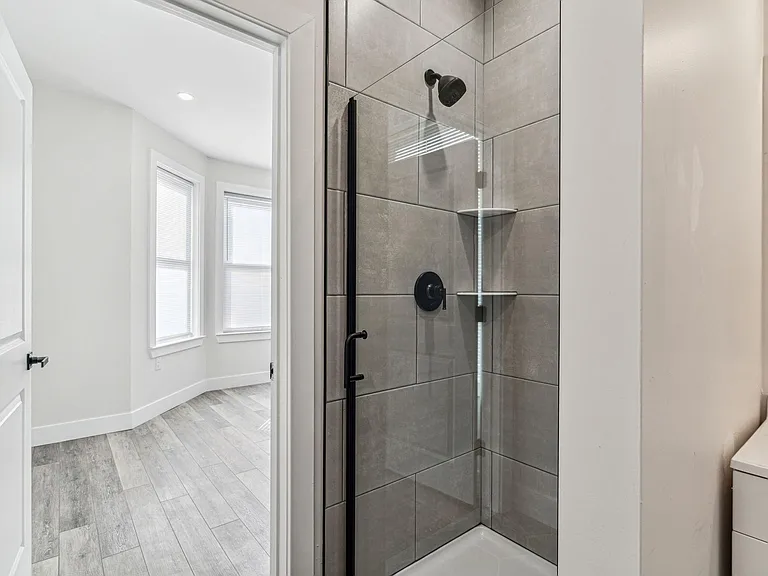 5601 Lansdowne Ave #3 — Photo 21
