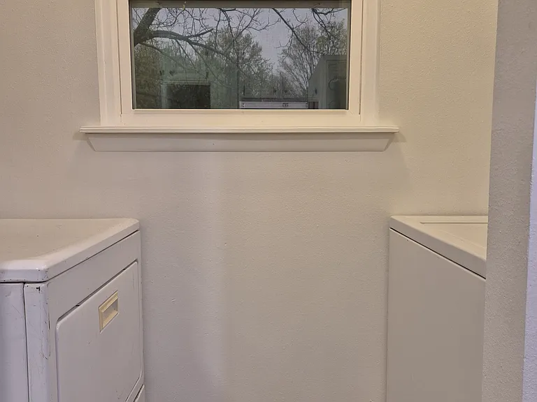 2332 N Raven Ln — Photo 16