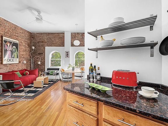 4th image of 115 8th Ave APT 9