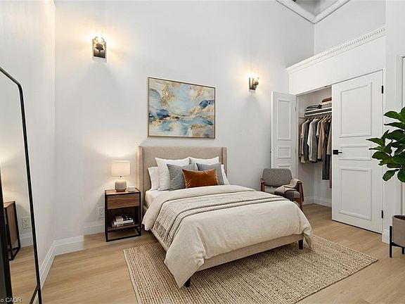4th image of 11 Rebecca St #105