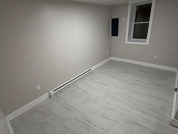 5th image of 559 Sherman Pkwy APT 12