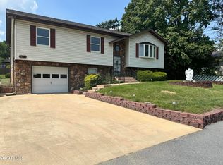 1208 Logan Ave, Altoona, PA 16602