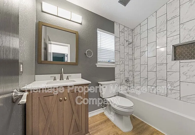 719 Eagle Trl — Photo 23