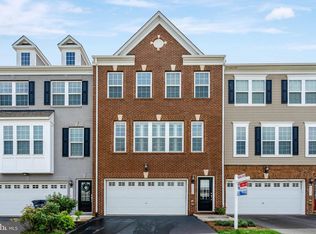 8924 Englewood Farms Dr, Manassas, VA 20112