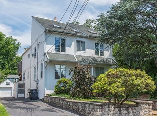 87 Grove St, Bergenfield, NJ 07621