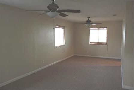 5th image of 345 Roosevelt Ave
