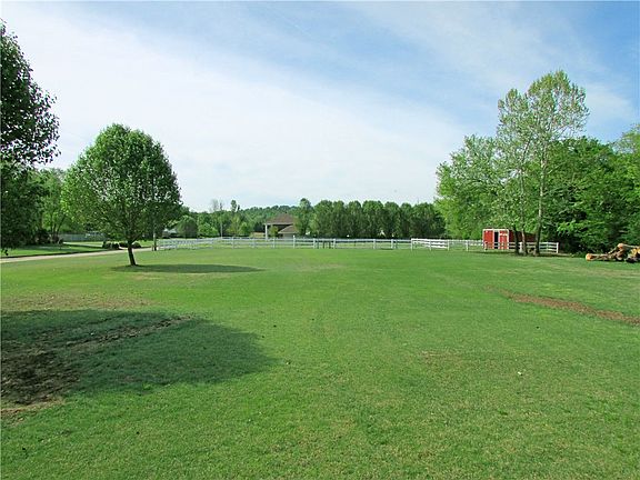 4th image of 2903 Shady Brook Ln