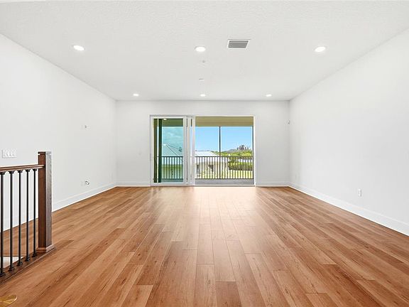 3rd image of 9936 Key Haven Rd