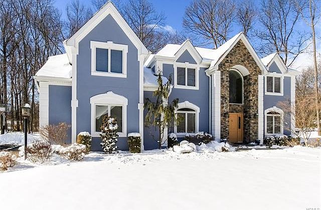 1st image of 1 Rosebud Ln