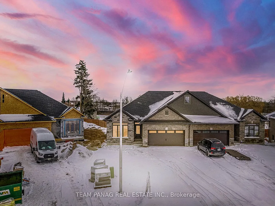 54 Matheson Cres