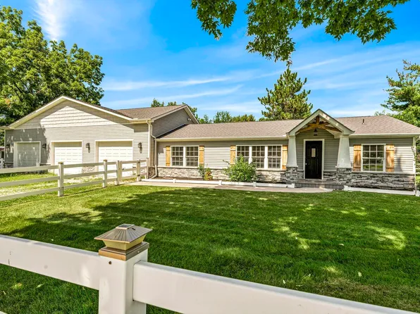 208 Hollister St, Ligonier, IN 46767