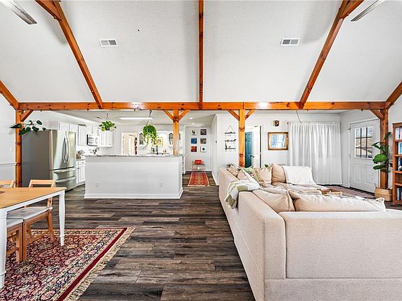 4th image of 2618 Brame Rd