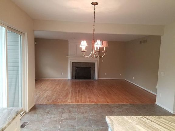 4th image of 7769 Paint Creek Dr