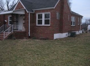 1834 Eton Ln, Saint Louis, MO 63147
