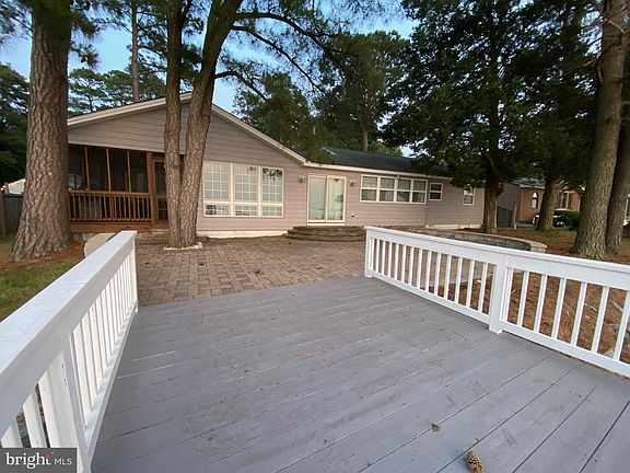 4th image of 4480 Sunset Dr