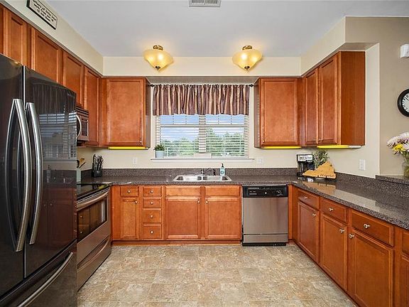 4th image of 5300 Warminster Dr #0