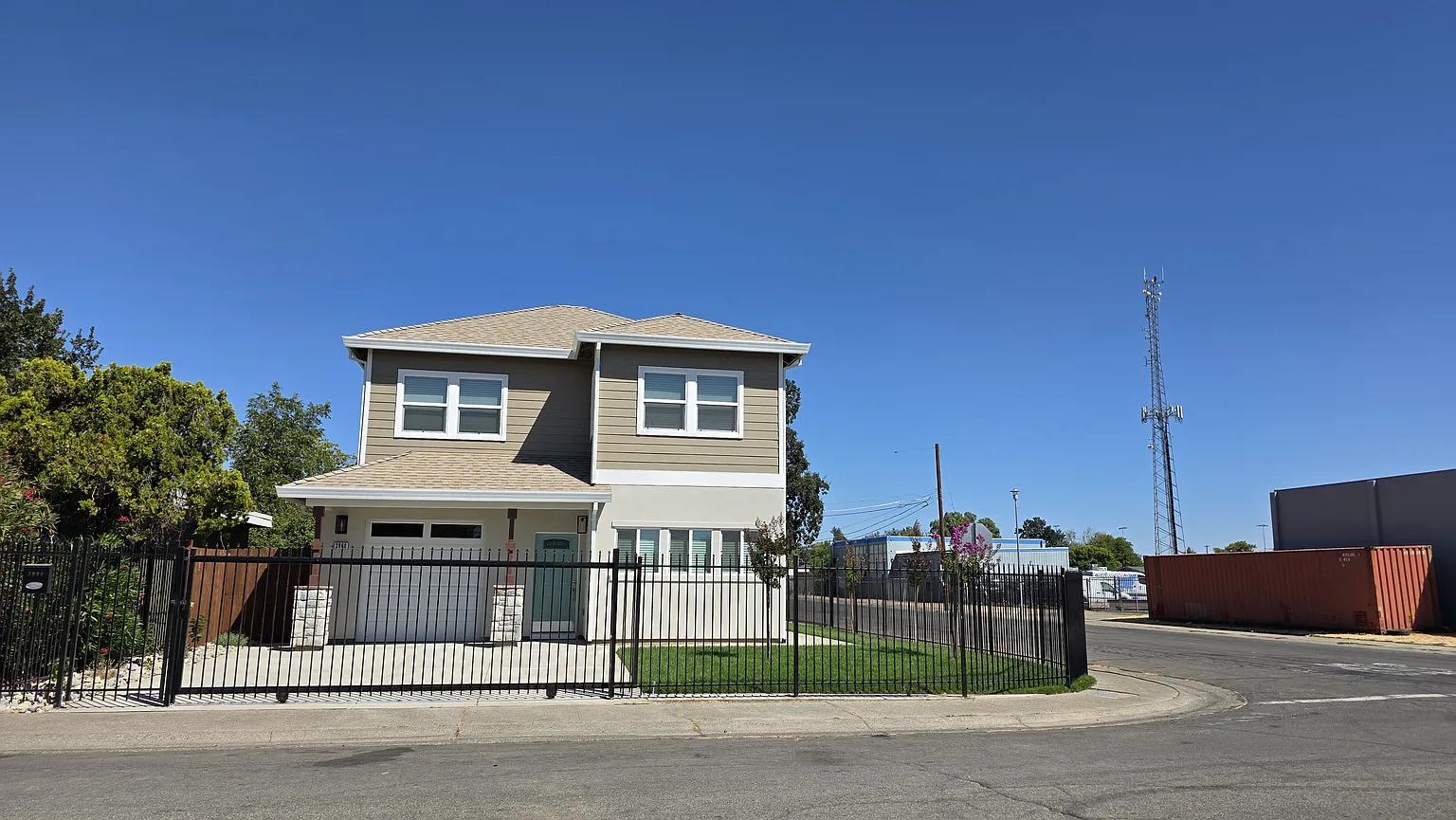 3900 Fell St photo 1