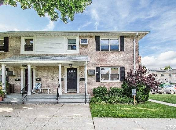 2nd image of 8125 268th St