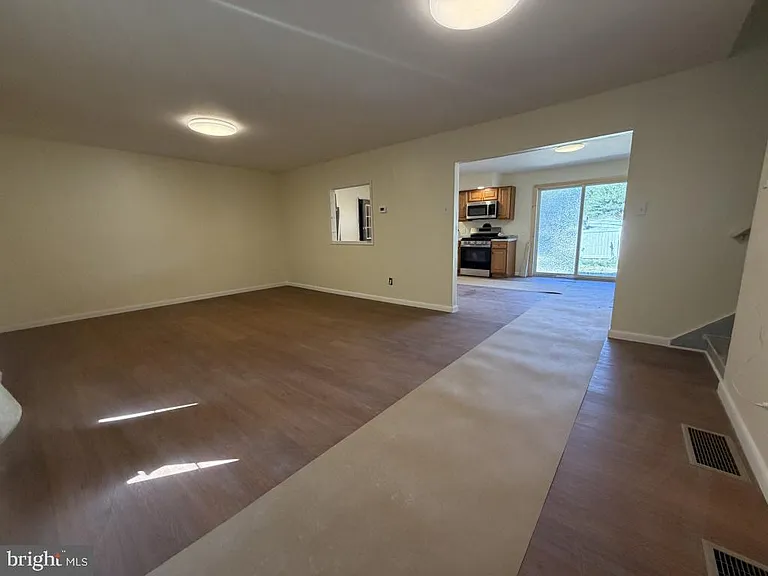 322 Nicholson Rd — Photo 5