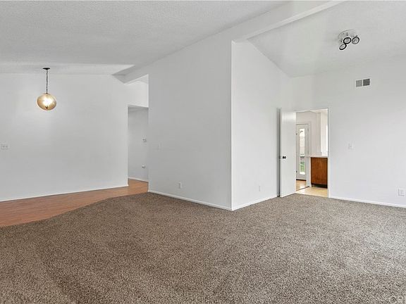 3rd image of 25211 Avenida Dorena