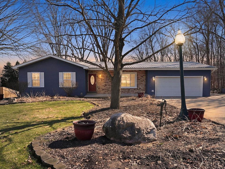1st image of 2438 S Woodland Trl