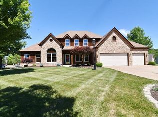 502 Morning Oaks Ct, Ballwin, MO 63021