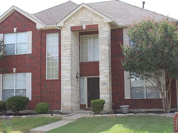 2nd image of 3904 Acorn Ln