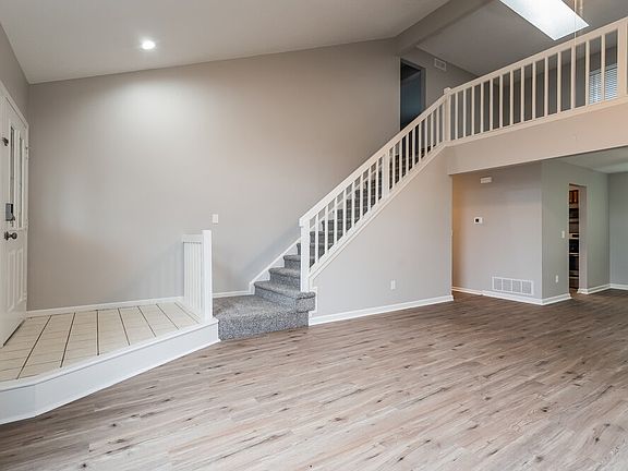 5th image of 1119 Swanson Ct