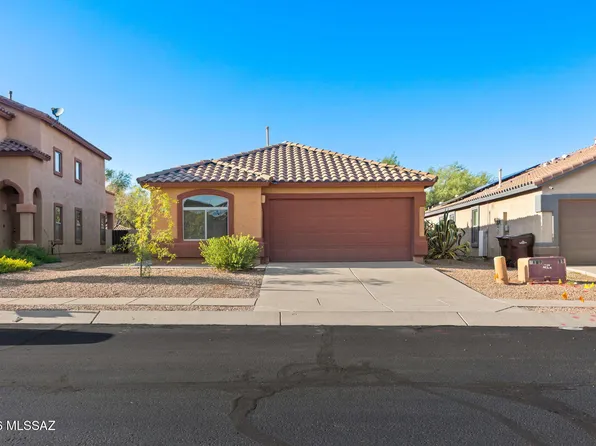 758 W Calle Ormino, Sahuarita, AZ 85629