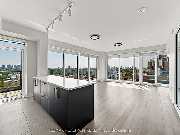 3rd image of 2525 Bathurst St #1202