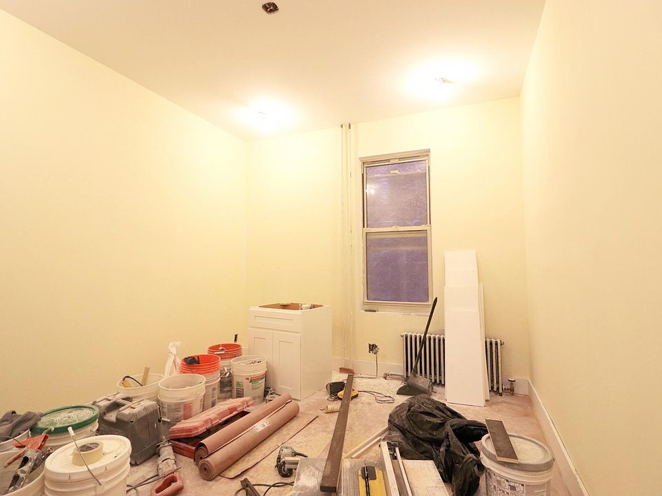 2nd image of 3322 White Plains Rd