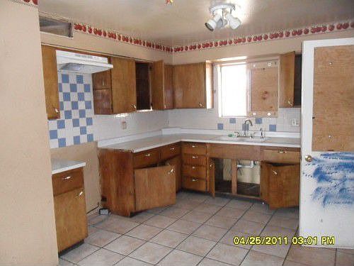 3rd image of 5208 W Vernon Ave