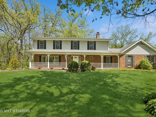 5808 Amherst Ct, McHenry, IL 60050