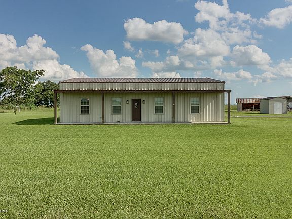 4th image of 17601 W La Hwy 335