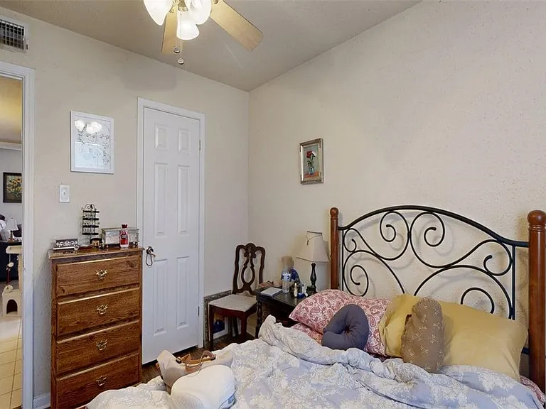 1209 Georgia St — Photo 12