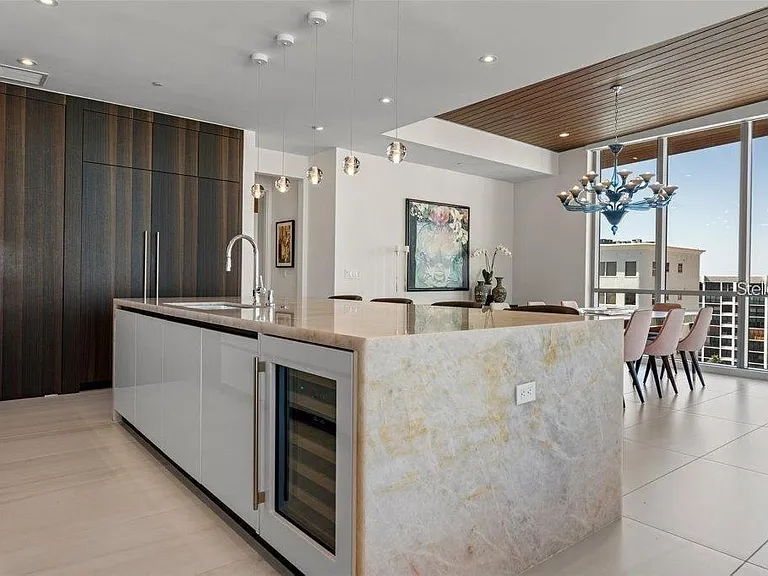 111 Golden Gate Point #Penthouse 802 — Photo 9