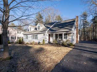 5 Garrison Oaks Dr, Kennebunk, ME 04043