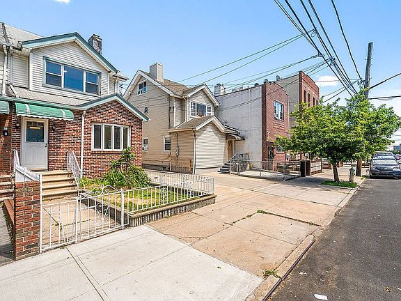 3rd image of 1769 Stillwell Ave