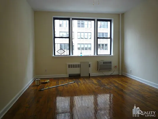 Rented by New York Quality Living Downtown | media 17
