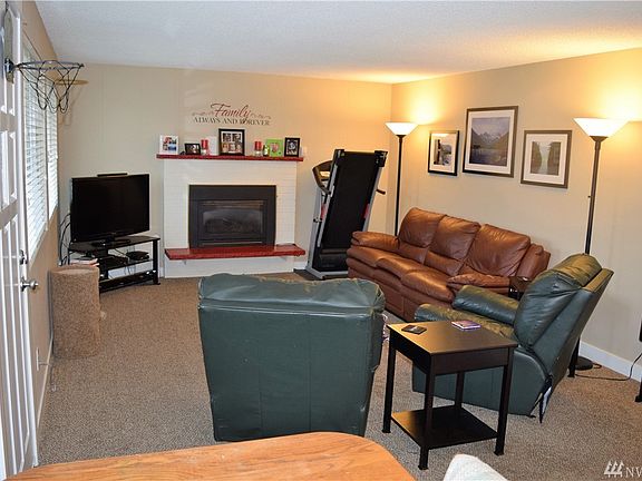 3rd image of 310 Camaloch Dr