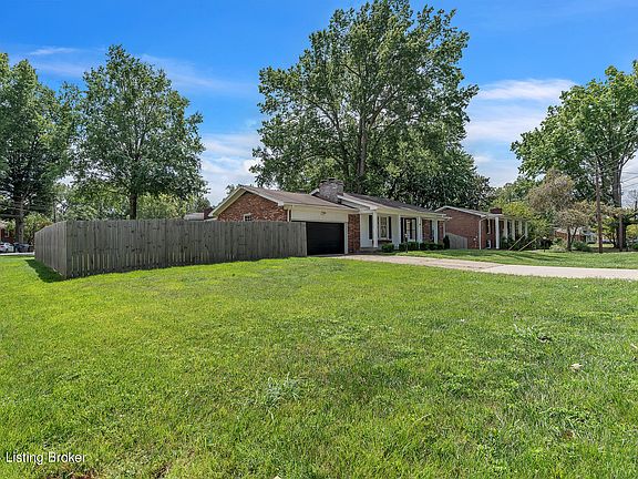 4th image of 9117 Gayle Dr