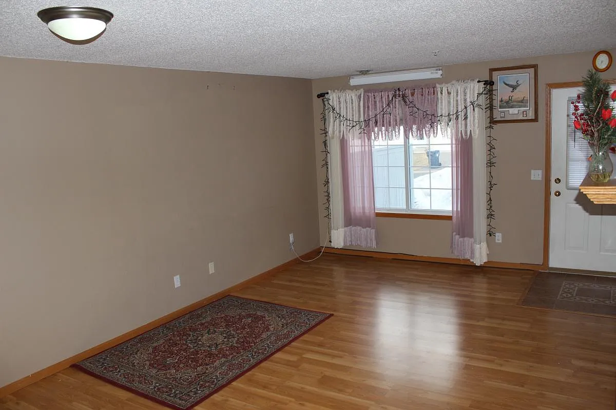 2 bed, 1.5 bath, 1250 sqft, $2,225 — Photo 1