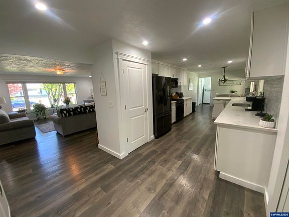 4th image of 6083 12th Ave NE