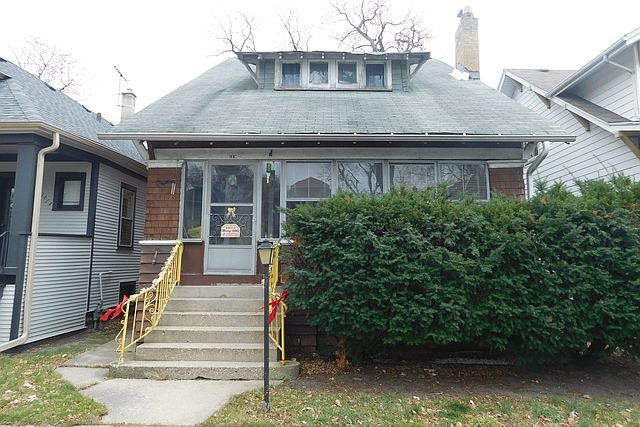 1st image of 1016 S Elmwood Ave