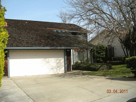 4th image of 9247 Blue Oak Dr