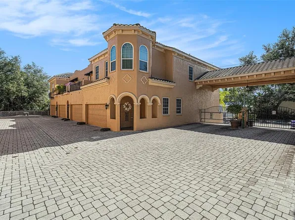 2904 Hansen Manor Ln, Tampa, FL 33611