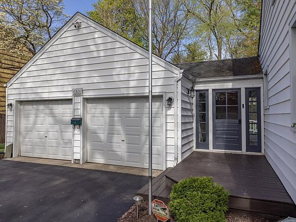 5th image of 5 Lindenwoods Rd