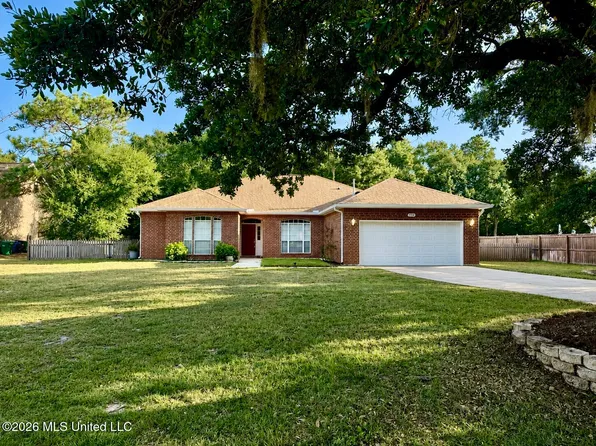 7716 Clamshell Ave, Ocean Springs, MS 39564