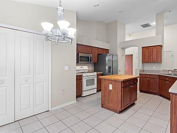 5th image of 10420 SPRINGROSE DRIVE